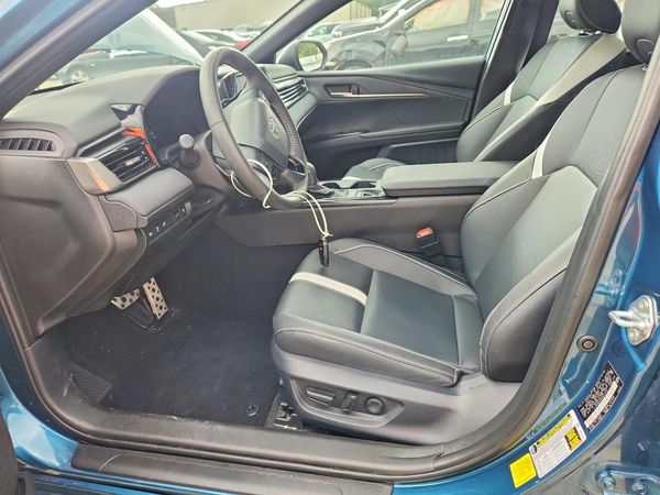 2025 TOYOTA CAMRY — DENT