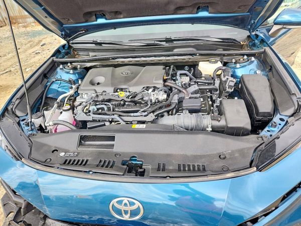 2025 TOYOTA CAMRY — Engine bay