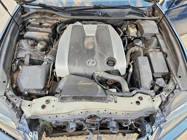 2014 LEXUS GS 350 — Engine bay