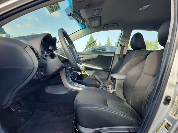 2012 TOYOTA COROLLA — DENT