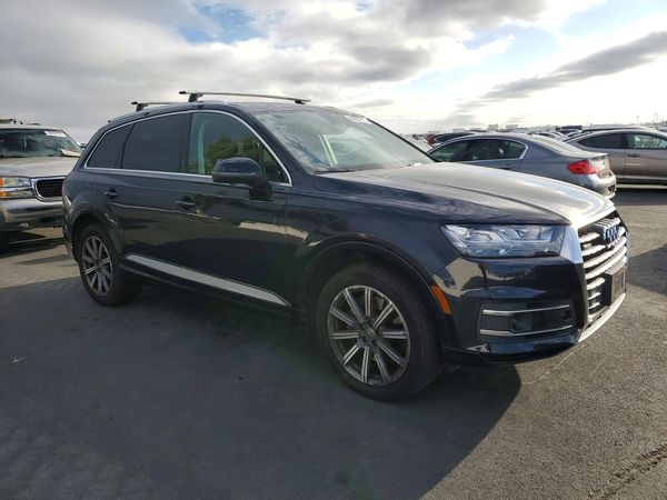 2017 AUDI Q7 quattro Premium Plus — Passenger 3/4