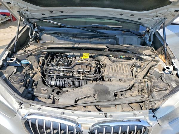 2018 BMW X1 xDrive28i — Engine bay
