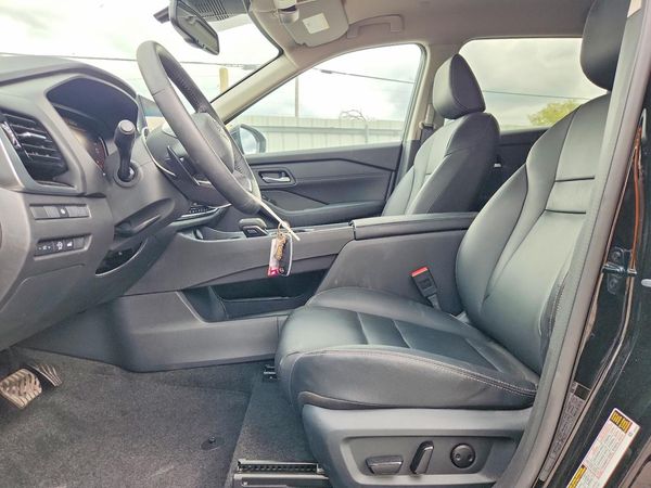 2025 NISSAN ROGUE SL — DENT