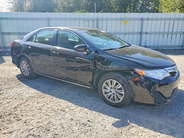 2013 TOYOTA CAMRY — Passenger 3/4
