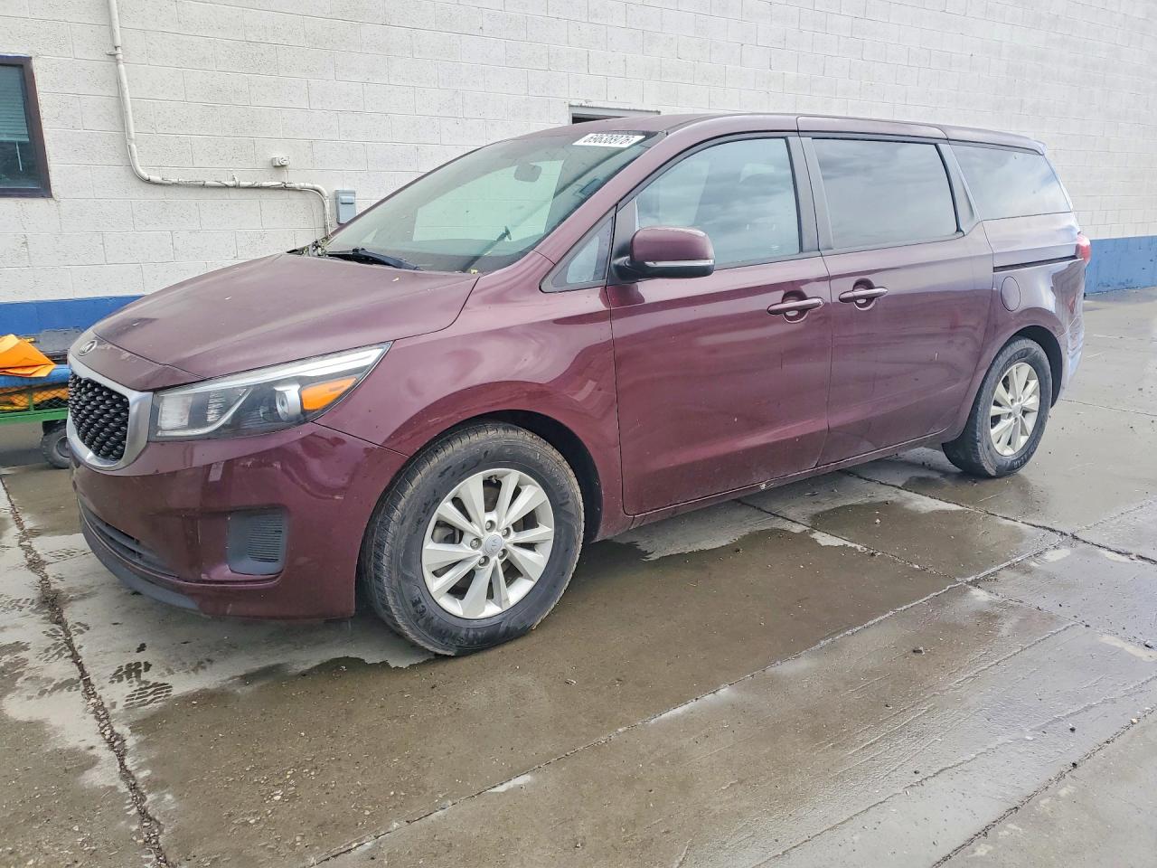2017 KIA SEDONA — Front 3/4
