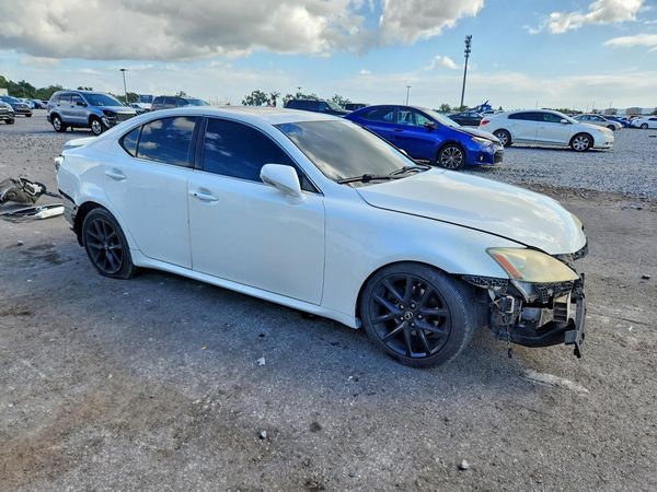 2013 LEXUS IS — Passenger 3/4