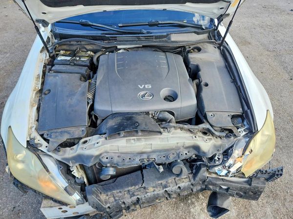 2013 LEXUS IS — Engine bay