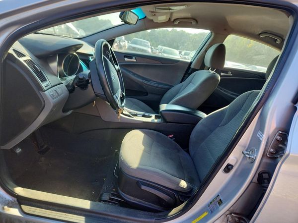 2013 HYUNDAI SONATA — DENT