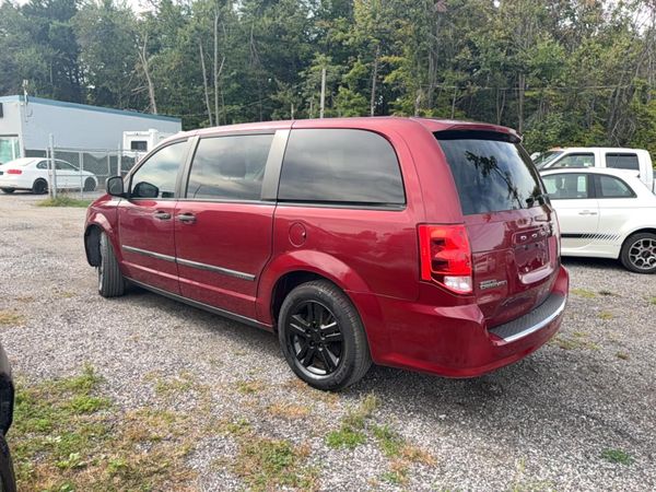 2015 DODGE GRAND CARAVAN SE