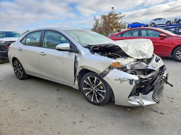 2017 TOYOTA COROLLA — Passenger 3/4