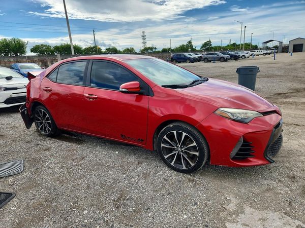 2017 TOYOTA COROLLA — Passenger 3/4