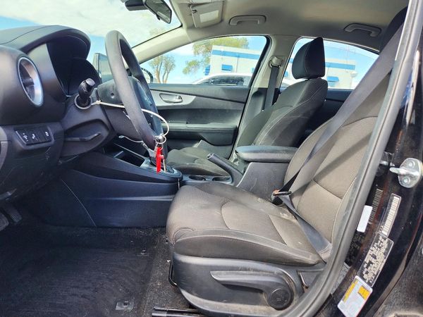 2024 KIA FORTE — DENT