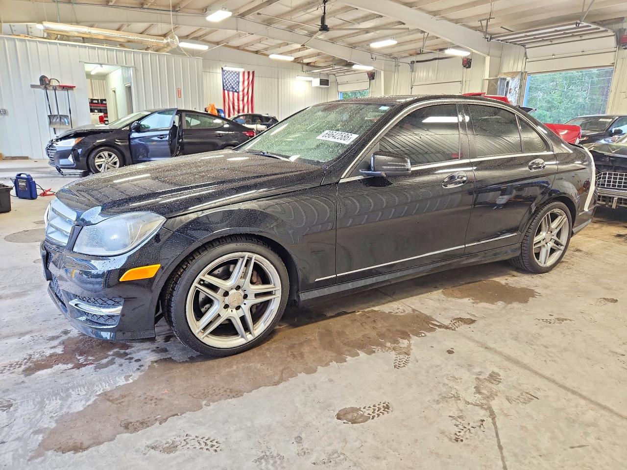 2013 MERCEDES-BENZ C — Front 3/4
