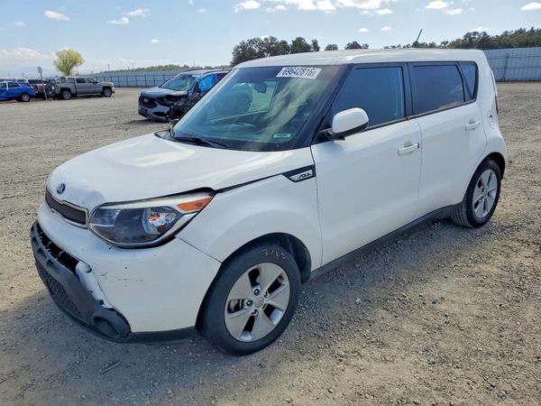2016 KIA SOUL — Front 3/4