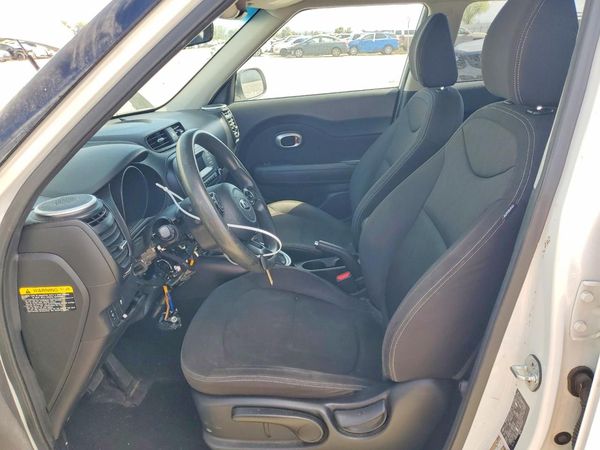 2016 KIA SOUL — DENT
