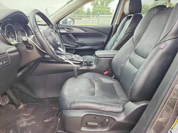 2019 MAZDA CX-9 Touring — DENT