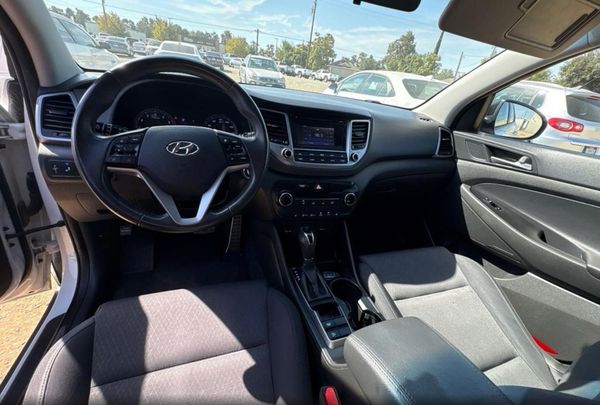 2017 HYUNDAI TUCSON