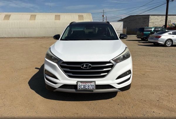 2017 HYUNDAI TUCSON