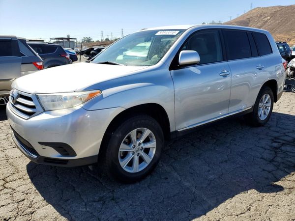 2012 TOYOTA HIGHLANDER — DSFA — Front 3/4