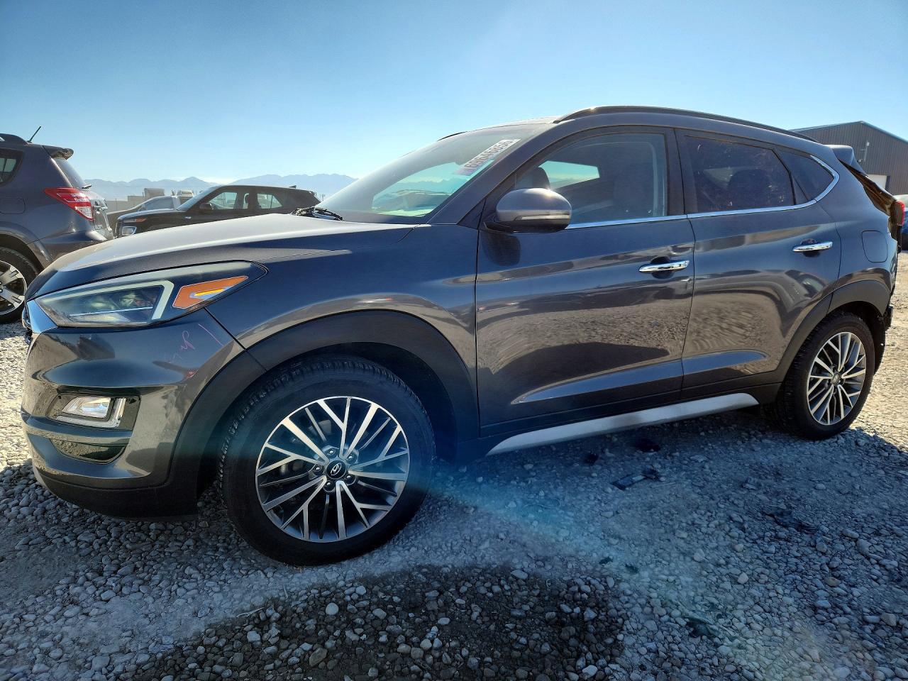 2020 HYUNDAI TUCSON — Front 3/4