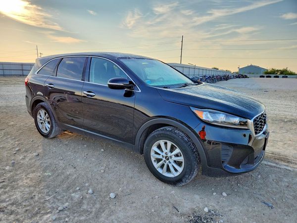 2019 KIA SORENTO L, LX, S — Passenger 3/4