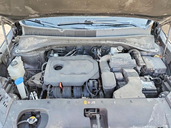 2019 KIA SORENTO L, LX, S — Engine bay