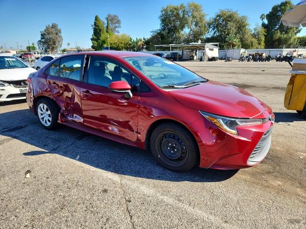 2024 TOYOTA COROLLA — Passenger 3/4