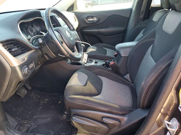 2014 JEEP CHEROKEE Latitude — DENT