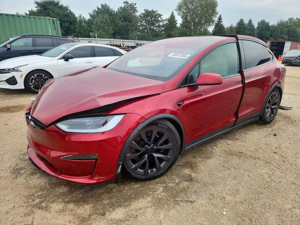 2024 TESLA MODEL X — Front 3/4