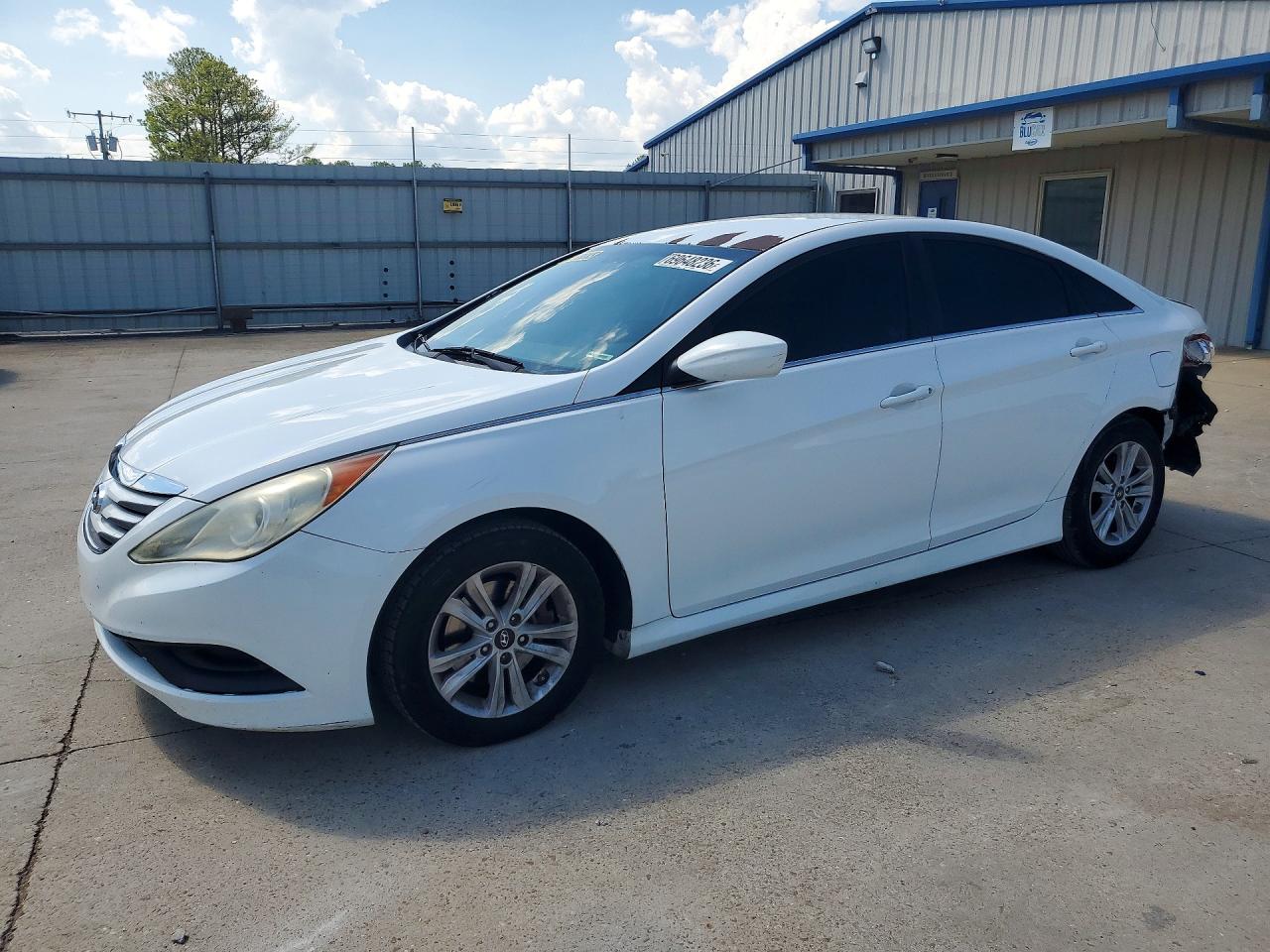 2014 HYUNDAI SONATA GLS/ GLS Popular — Front 3/4