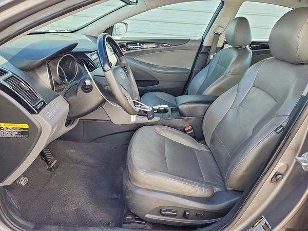 2012 HYUNDAI SONATA Middle level — DENT