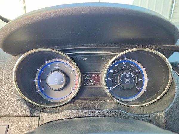 2012 HYUNDAI SONATA Middle level — ODOM
