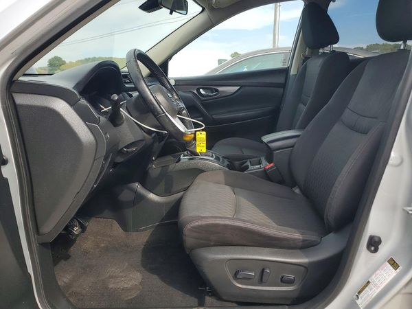 2020 NISSAN ROGUE — DENT