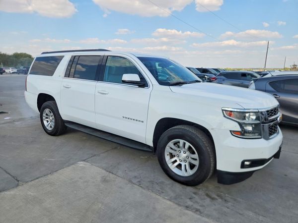 2019 CHEVROLET SUBURBAN LT — Passenger 3/4