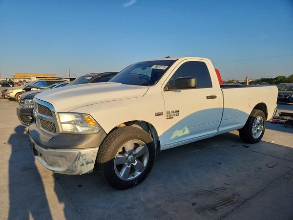 2019 RAM 1500 CLASSIC — Front 3/4