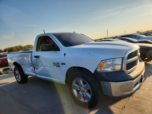 2019 RAM 1500 CLASSIC — Passenger 3/4