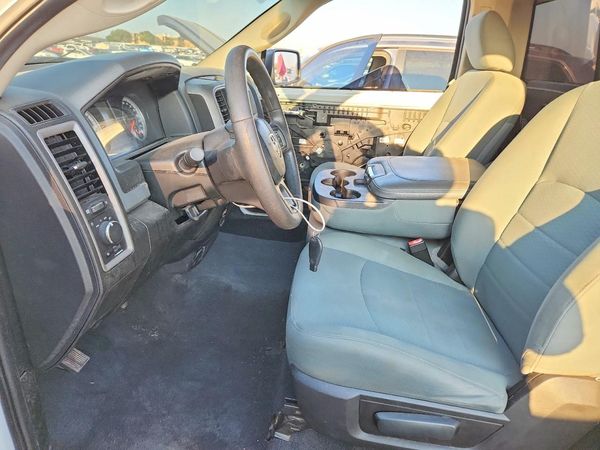 2019 RAM 1500 CLASSIC — DENT