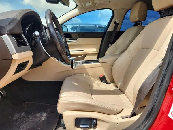 2020 JAGUAR XF — DENT