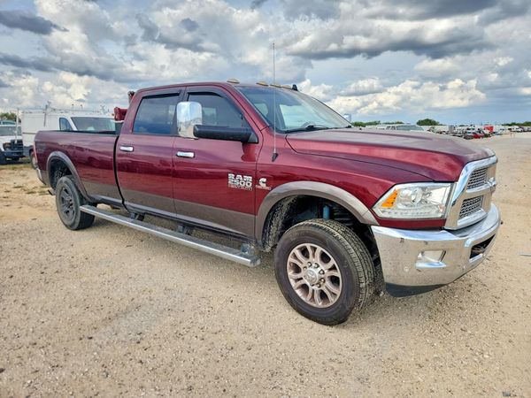 2018 RAM 2500 Laramie — Passenger 3/4