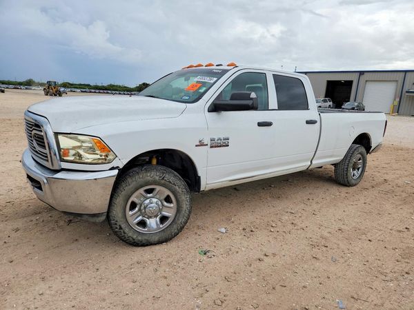 2014 RAM 2500 ST — Front 3/4