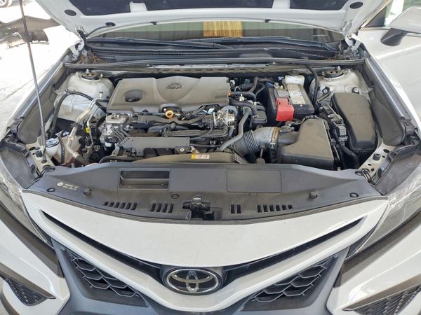 2023 TOYOTA CAMRY SE — Engine bay