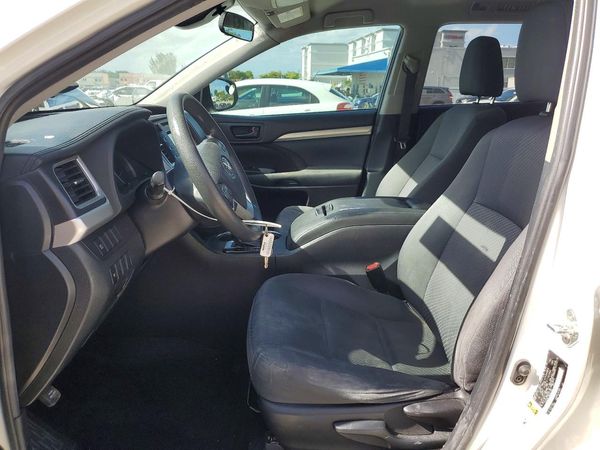 2019 TOYOTA HIGHLANDER — DENT