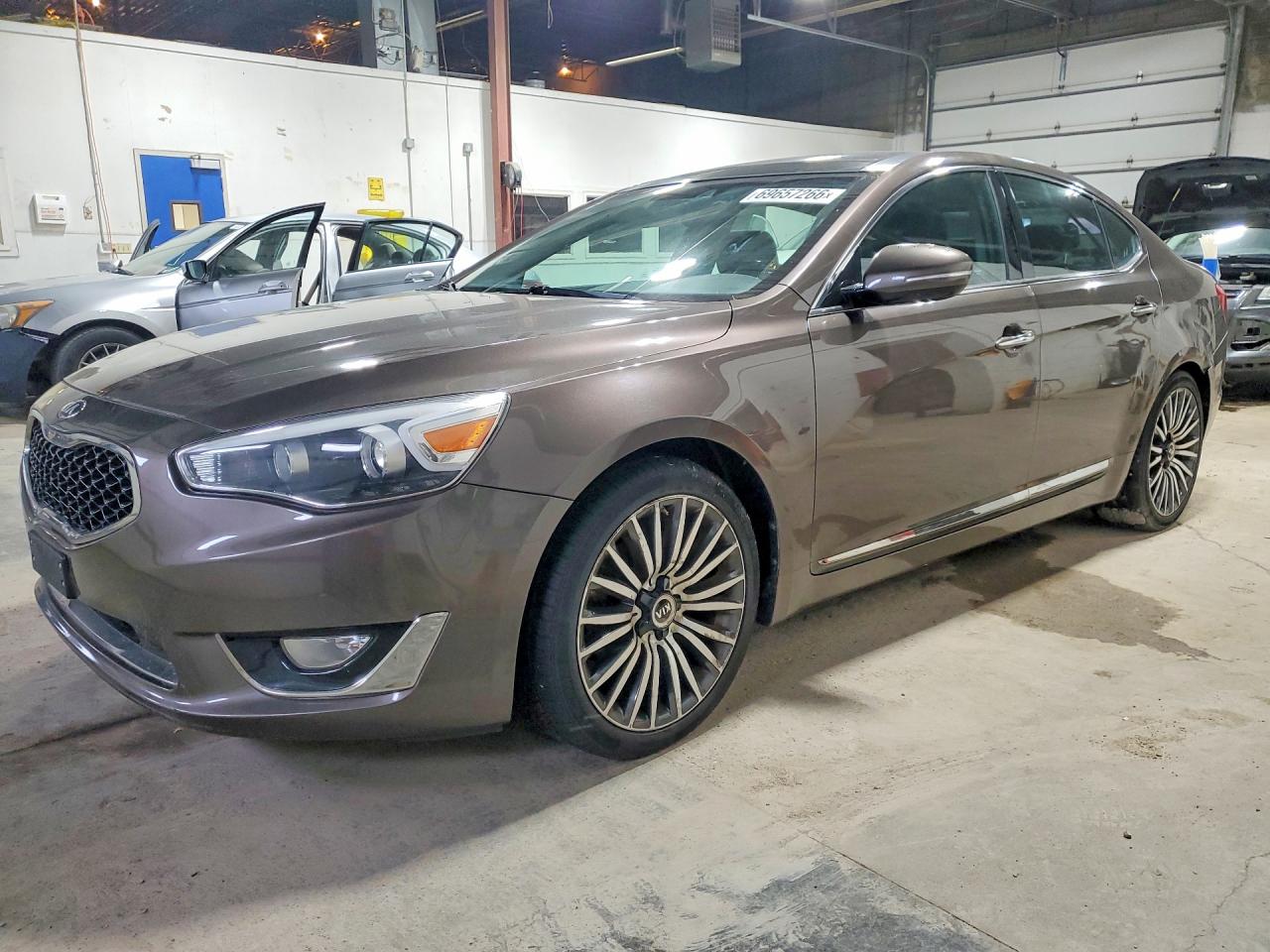 2014 KIA CADENZA EX — Front 3/4