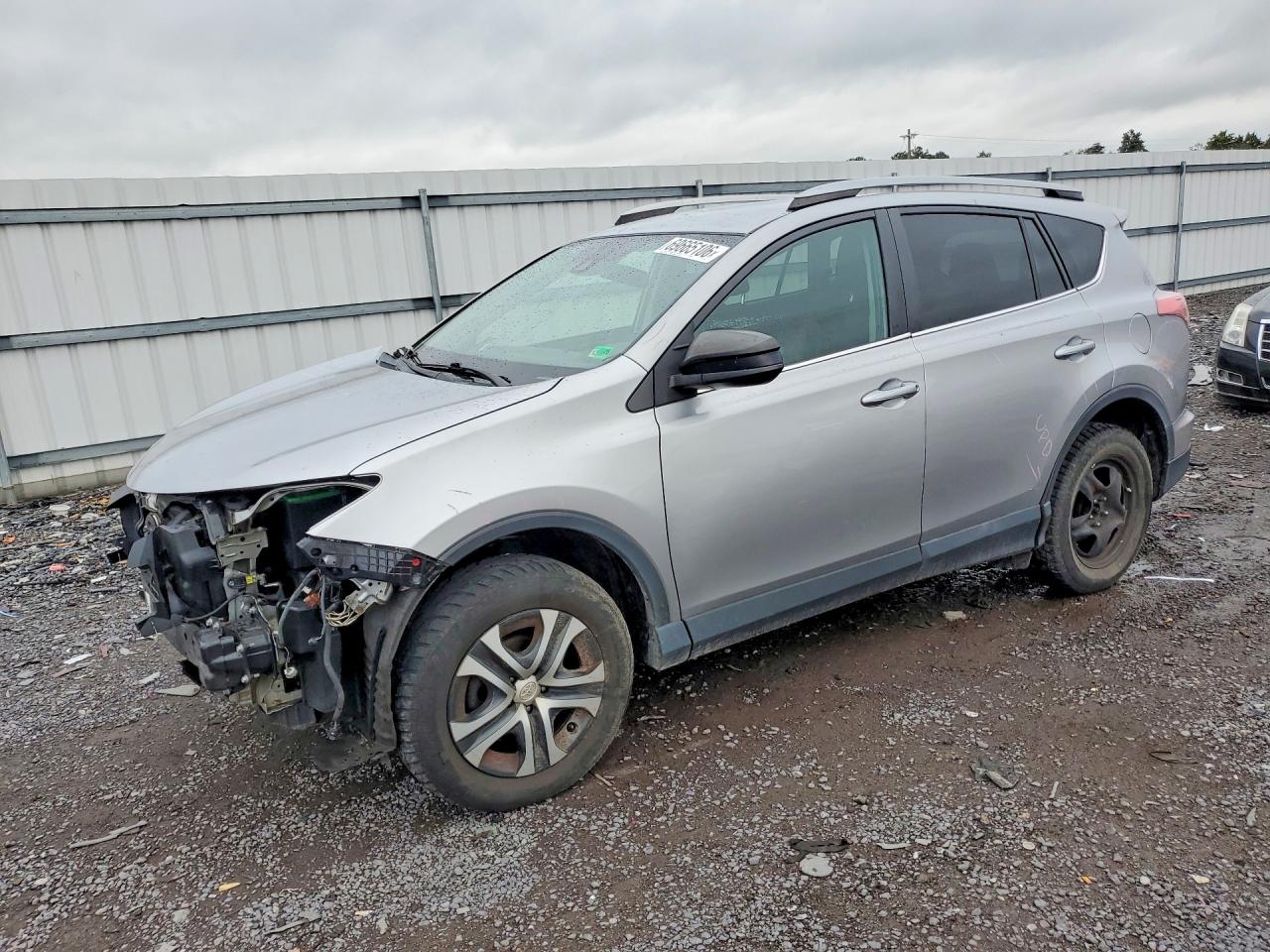 2017 TOYOTA RAV4 LE — Front 3/4