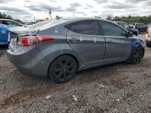2013 HYUNDAI ELANTRA