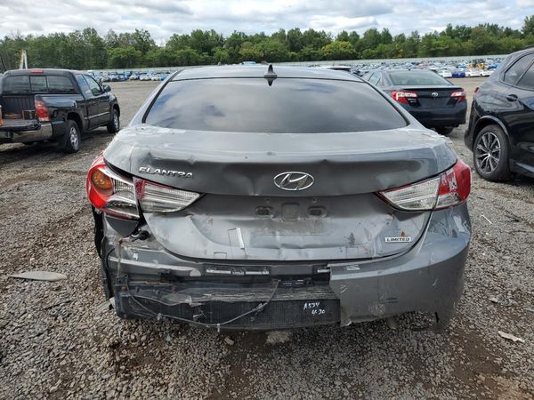 2013 HYUNDAI ELANTRA