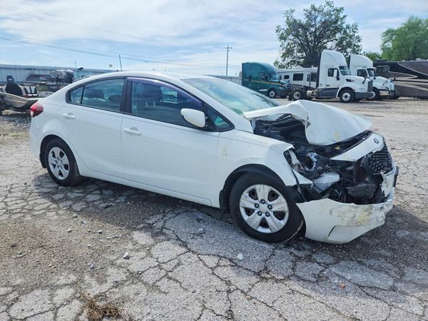 2017 KIA FORTE LX Base