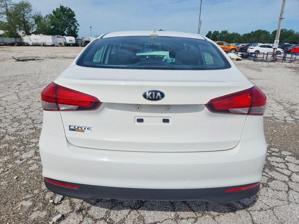 2017 KIA FORTE LX Base