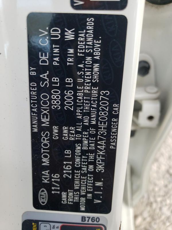 2017 KIA FORTE LX Base