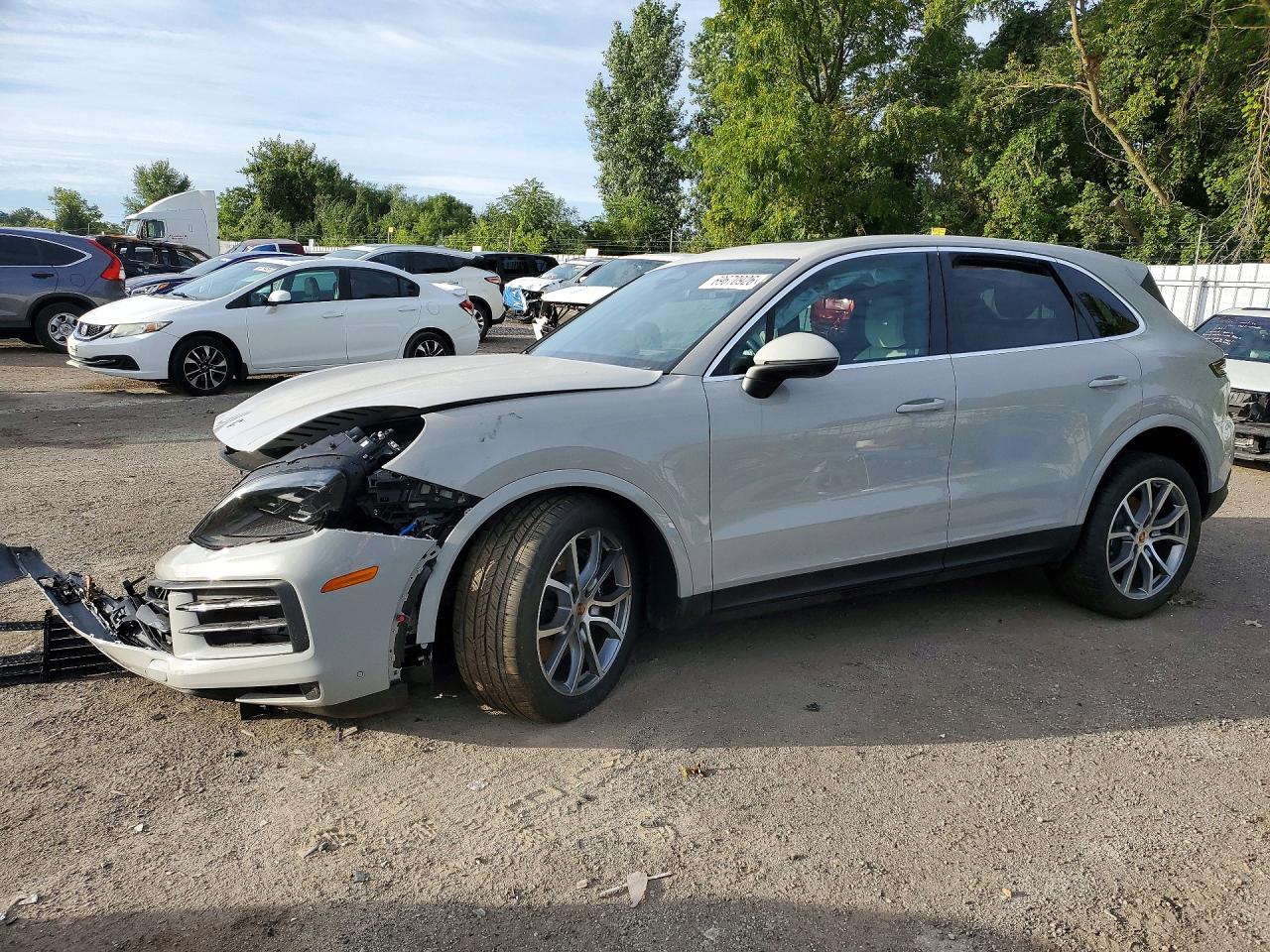2026 PORSCHE CAYENNE — Front 3/4